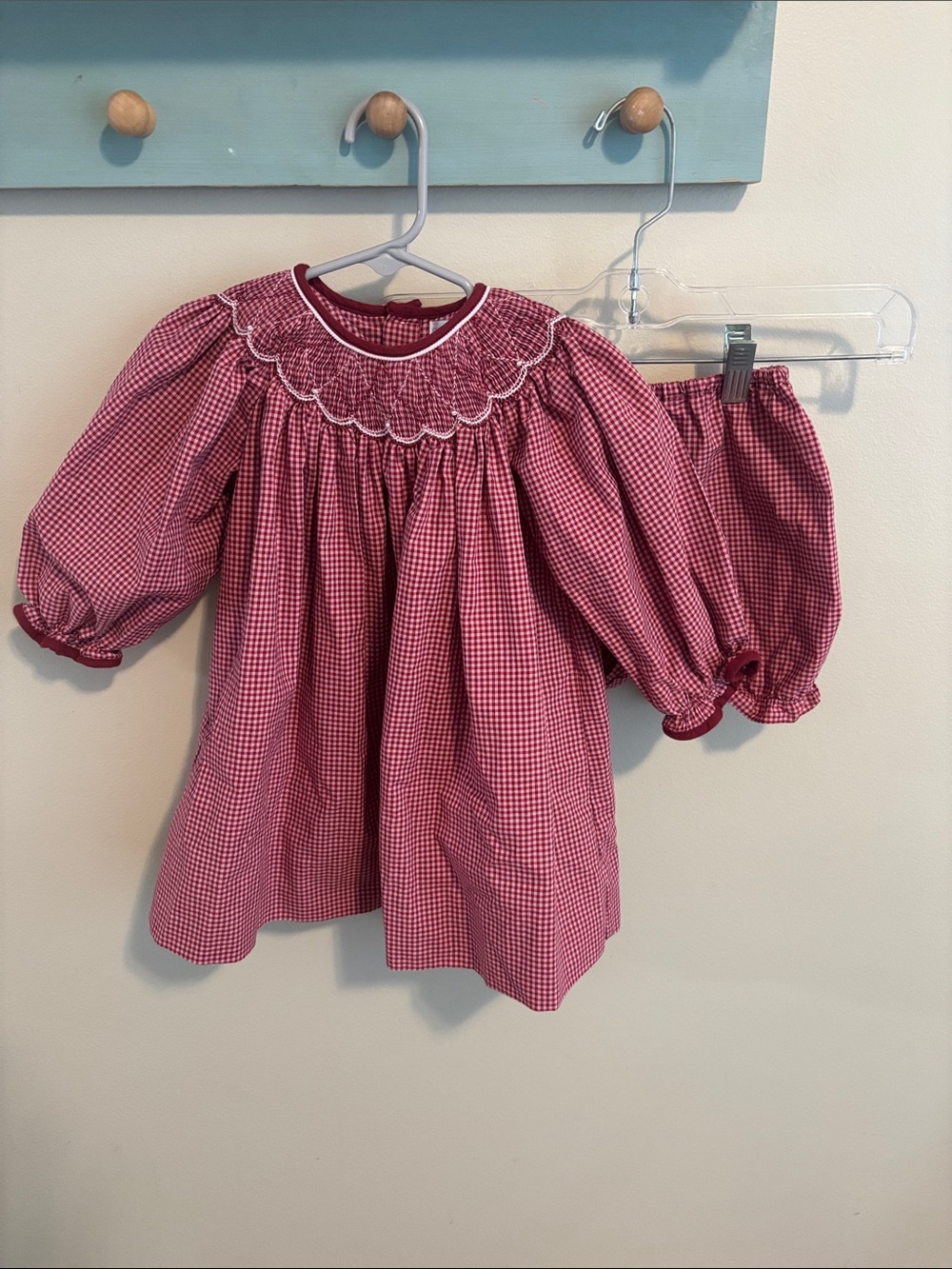 Petit Pomme Red Gingham Smocked Dress with bloomers size 12 months